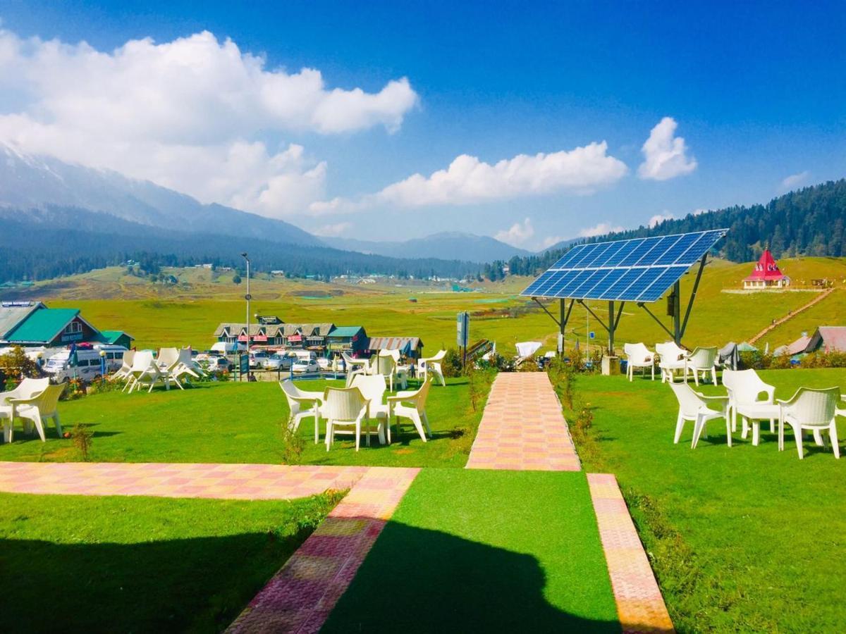 Pine View Resort Gulmarg Esterno foto