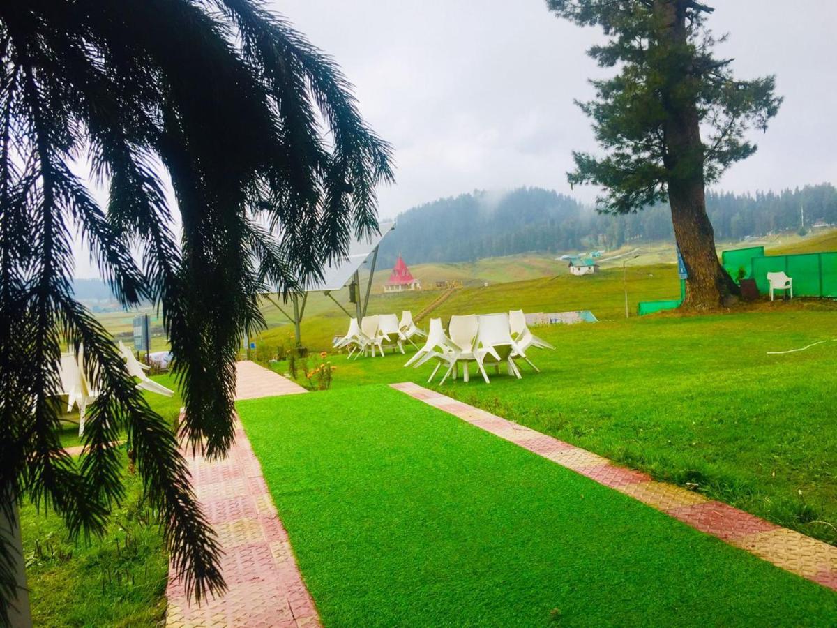 Pine View Resort Gulmarg Esterno foto