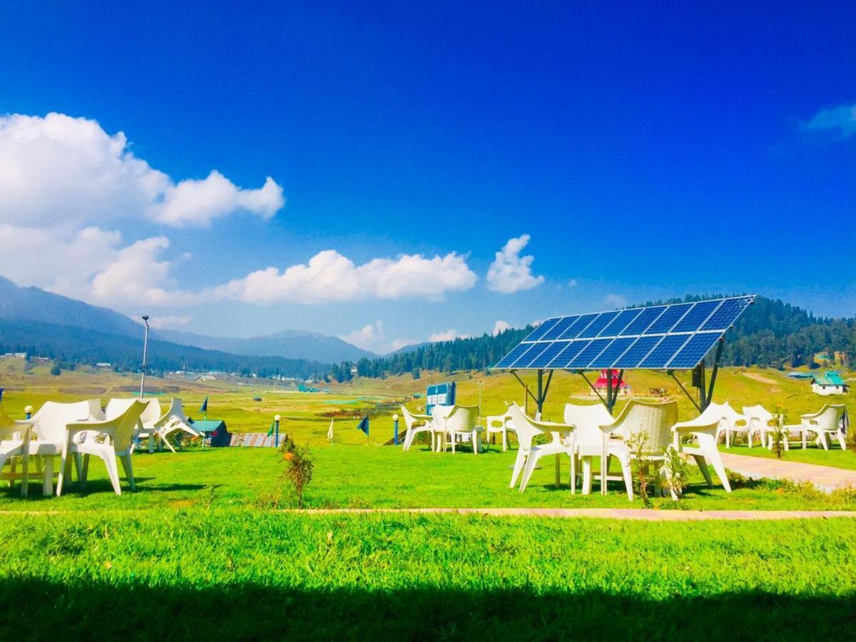 Pine View Resort Gulmarg Esterno foto