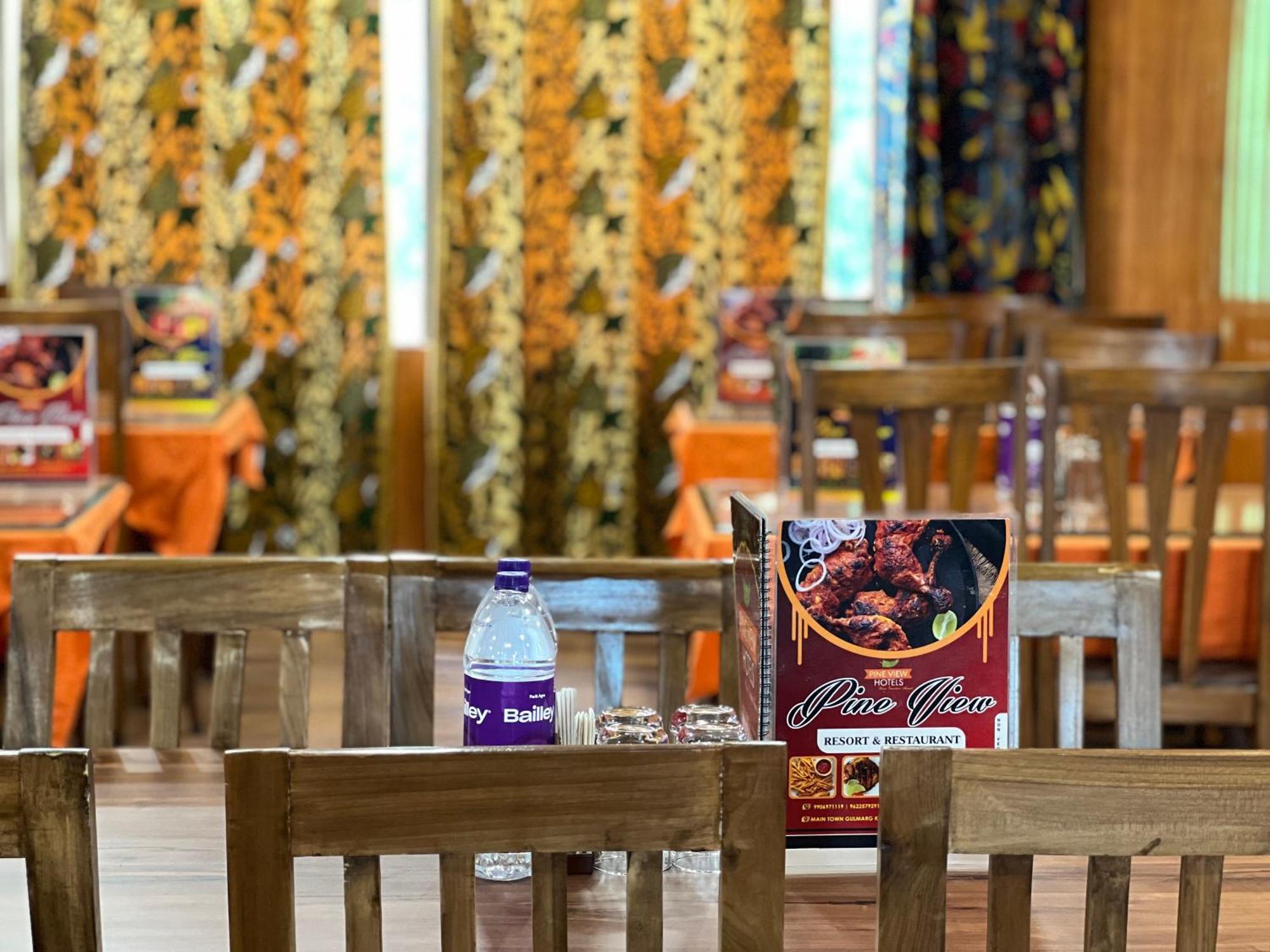 Pine View Resort Gulmarg Esterno foto
